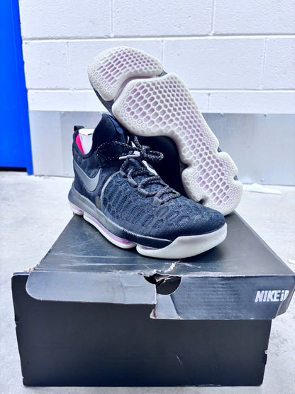 Nike ID Basketball Shoes